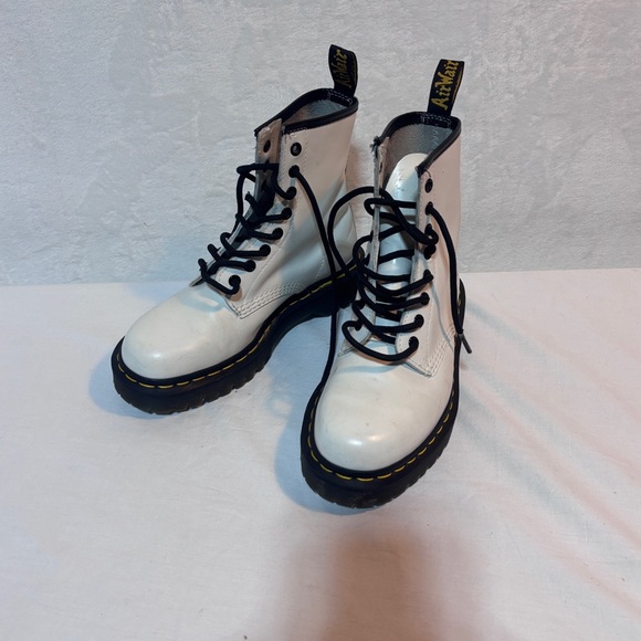Dr Martens White Lace Up Combat Boots Patent Leather Sz 7 Women’s Men’s Sz 6 - Picture 3 of 11
